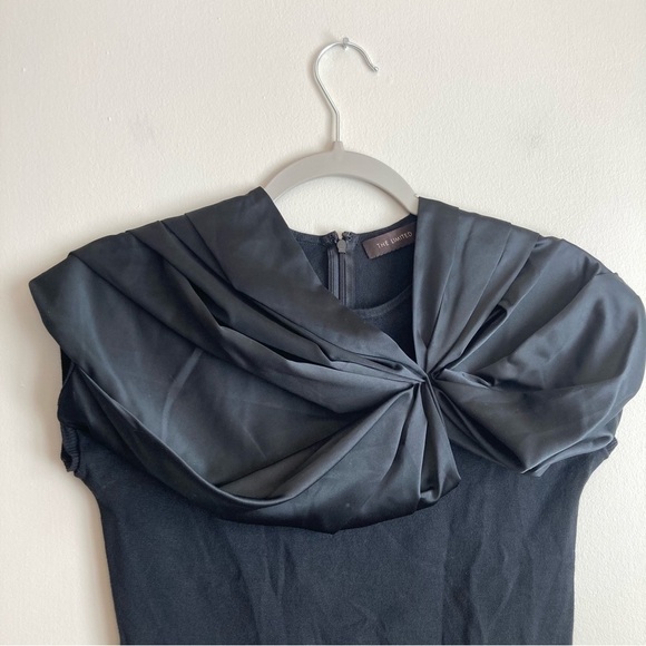 The Limited Black Knit Satin Statement Bow Neckline Top S - Picture 3 of 13